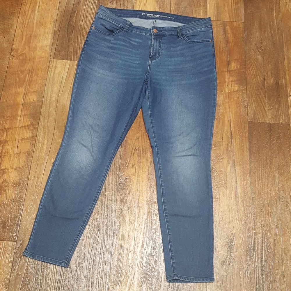 Old Navy Super Skinny Mid-Rise Jeans